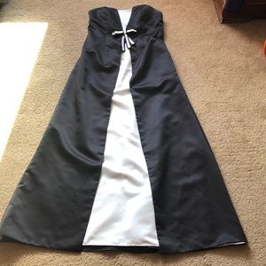 Strapless Gown Size 16